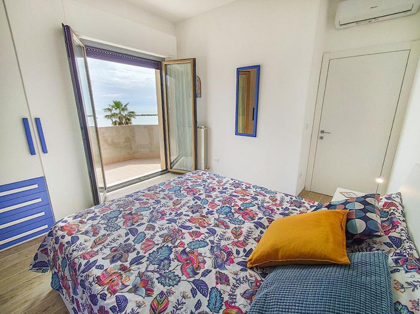 Appartamento Alighieri Primissima Fila Mare Martinsicuro Extérieur photo
